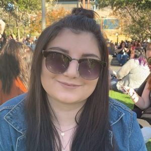 Meet your Posher, Francesca